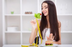 Benarkah Diet Pembatasan Kalori dengan Ketat Efektif Menurunkan Berat Badan